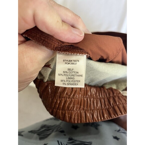 Skies Are Blue Camel Vegan-leather Straight Leg Pants M Embossed - Picture 9 of 9